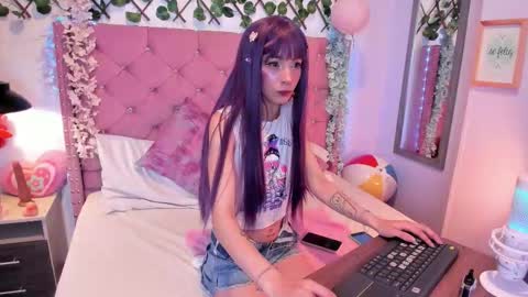 Snapshot of lauren_evans96 chatting on 11/18/25, 02:17 Lauren evans9 online show from 11/18/25, 02:17