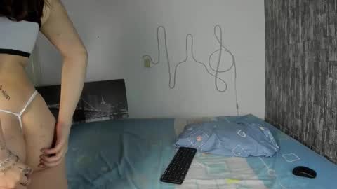 Snapshot of lauren_gold_x chatting on 05/11/26, 04:04 lauren_gold_x online show from 05/11/26, 04:04