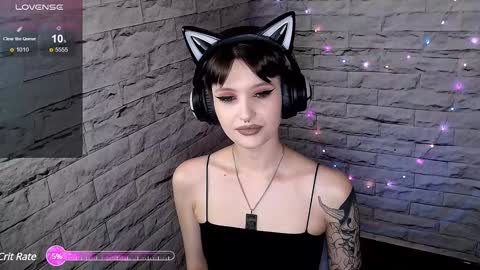 Eva online show from 01/11/25, 04:14