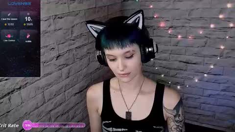 Eva online show from 10/21/25, 03:57