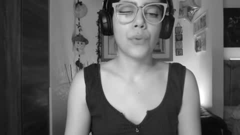 Lauren online show from 12/10/24, 12:28