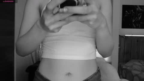 Lauren online show from 12/29/24, 11:50