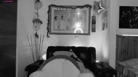 Lauren online show from 01/03/25, 03:49