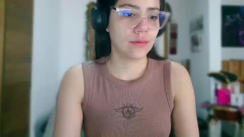 Snapshot of lauren_sweet7 chatting on 05/29/26, 03:21 Lauren online show from 05/29/26, 03:21