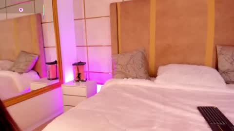    online show from 12/21/25, 11:12