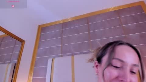 Snapshot of laurencarter1 chatting on 05/15/26, 11:23 online show from 05/15/26, 11:23