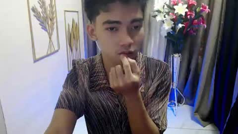 laurence_cuttieguyhere online show from 03/22/26, 06:11