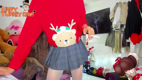 Snapshot of laurencesophiets chatting on 11/23/25, 03:45 SF online show from 11/23/25, 03:45