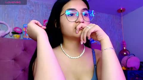 Laurene online show from 01/11/26, 05:12