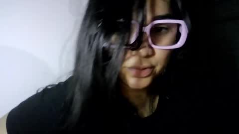 Snapshot of laurengirls1 chatting on 04/23/26, 02:13 onlyfan laureng7 - 7 laureng2 online show from 04/23/26, 02:13