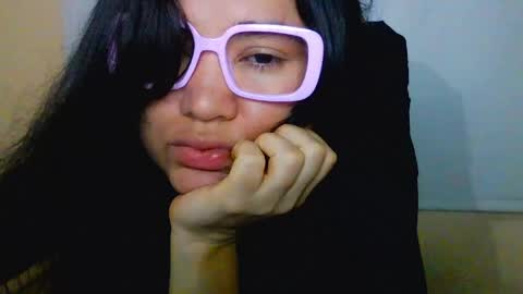 Snapshot of laurengirls1 chatting on 04/27/26, 01:14 onlyfan laureng7 - 7 laureng2 online show from 04/27/26, 01:14
