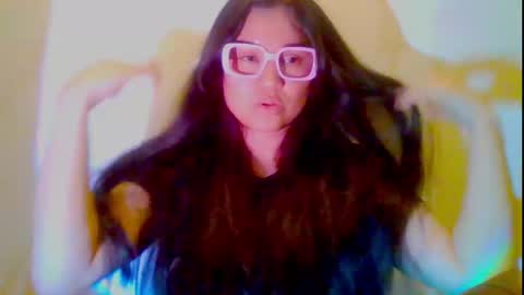 Snapshot of laurengirls1 chatting on 05/05/26, 02:30 onlyfan laureng7 - 7 laureng2 online show from 05/05/26, 02:30