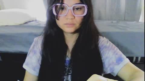 Snapshot of laurengirls1 chatting on 05/11/26, 02:01 onlyfan laureng7 - 7 laureng2 online show from 05/11/26, 02:01