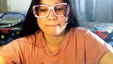 Snapshot of laurengirls1 chatting on 05/26/26, 04:36 onlyfan laureng7 - 7 laureng2 online show from 05/26/26, 04:36