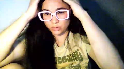 Snapshot of laurengirls1 chatting on 05/28/26, 03:15 onlyfan laureng7 - 7 laureng2 online show from 05/28/26, 03:15