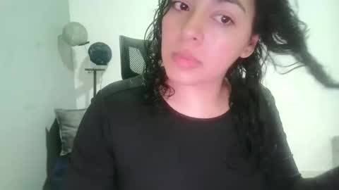 laurenhot94 online show from 02/22/26, 09:13