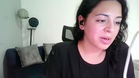 laurenhot94 online show from 02/27/26, 09:15