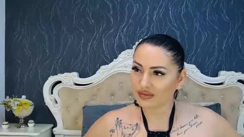 Snapshot of laurenjenssen chatting on 01/29/25, 08:51 Laura online show from 01/29/25, 08:51