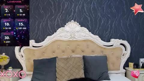 Snapshot of laurenjenssen chatting on 02/05/25, 08:32 Laura online show from 02/05/25, 08:32