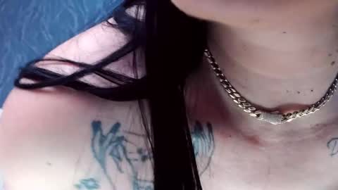 Laura online show from 02/03/26, 05:07