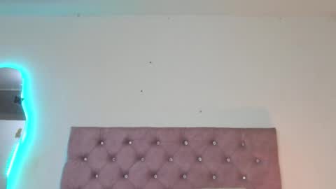 laurenlaine online show from 04/05/26, 12:41