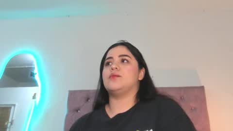 laurenlaine online show from 05/17/26, 10:39