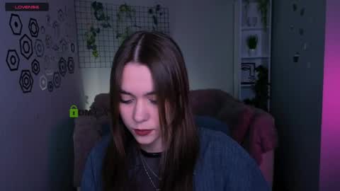 Laure online show from 04/05/26, 01:19