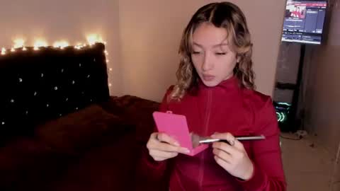 laurenn_111 online show from 06/15/26, 04:04