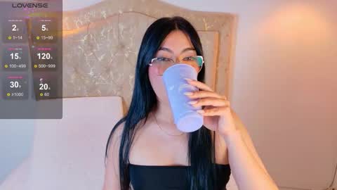 laurenn_smitth online show from 11/20/25, 01:33