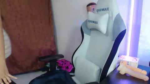 Lauren online show from 01/15/25, 03:18