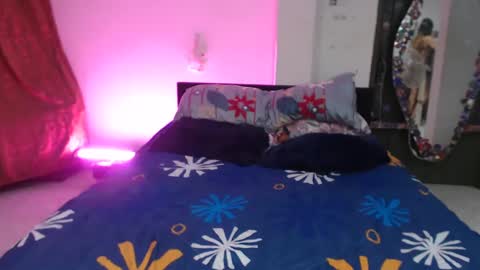 Lauren online show from 10/03/25, 08:50