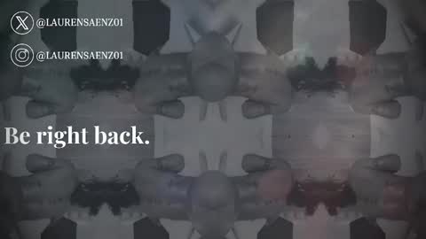 Snapshot of laurensaenz chatting on 01/20/25, 12:07 Lauren Saenz online show from 01/20/25, 12:07