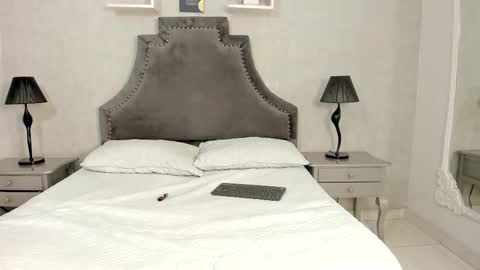 Lauren  online show from 09/30/25, 03:50