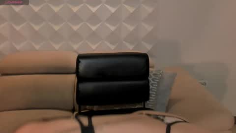 Laurent Rosse  online show from 11/14/25, 12:04