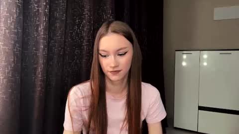 Snapshot of lauresroczynski chatting on 08/01/26, 08:19 Angelina online show from 08/01/26, 08:19