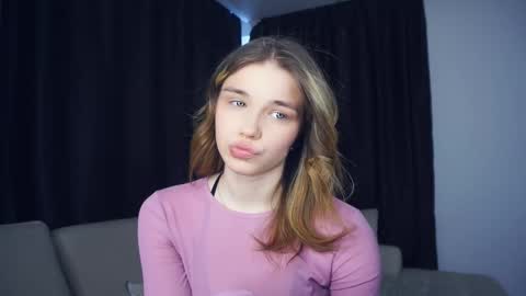 Snapshot of laurineleconey chatting on 02/20/26, 12:16 Bella online show from 02/20/26, 12:16