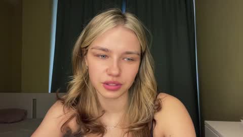 Bella online show from 04/09/26, 11:26