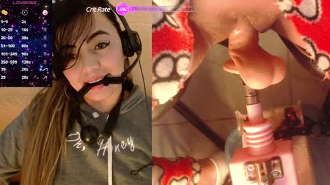 Snapshot of lauriss_ chatting on 12/28/24, 12:13 lauriss_ online show from 12/28/24, 12:13