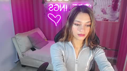 Laurita  online show from 12/28/24, 08:04