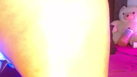 Snapshot of laurynwolf_ chatting on 12/07/24, 05:48 tania online show from 12/07/24, 05:48