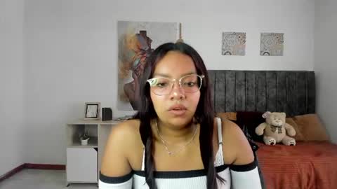Snapshot of lauu7 chatting on 06/23/26, 01:20 lauu7 online show from 06/23/26, 01:20