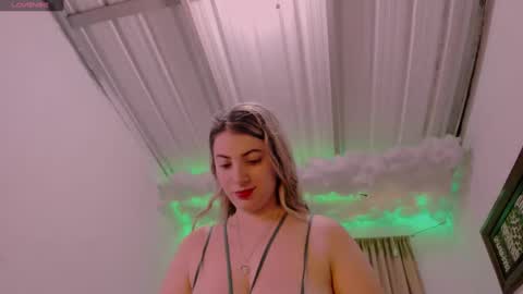 Lauu G online show from 01/08/25, 03:40