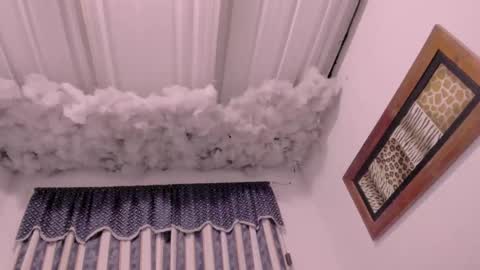 Lauu G online show from 11/13/25, 09:52