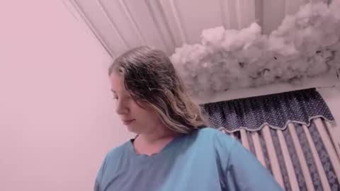 Lauu G online show from 11/29/25, 10:40