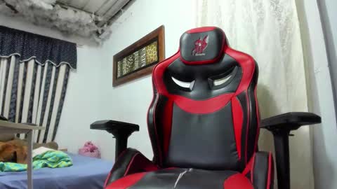 Lauu G online show from 05/14/26, 10:44