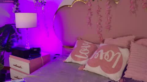 luu online show from 03/23/26, 09:30