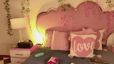 luu online show from 04/03/26, 02:48