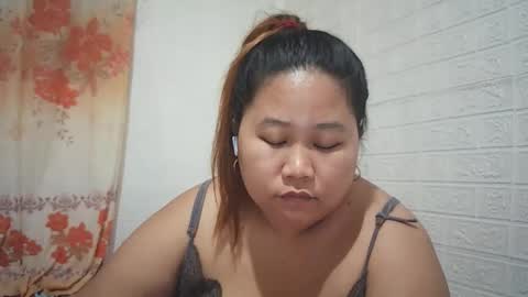 Snapshot of lavalyn214 chatting on 02/01/26, 02:48 lavalyn214 online show from 02/01/26, 02:48