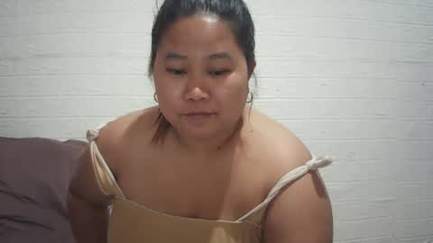 Snapshot of lavalyn214 chatting on 02/10/26, 02:43 lavalyn214 online show from 02/10/26, 02:43