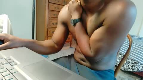 Snapshot of lavanderbrown chatting on 10/14/25, 05:14 lavanderbrown online show from 10/14/25, 05:14